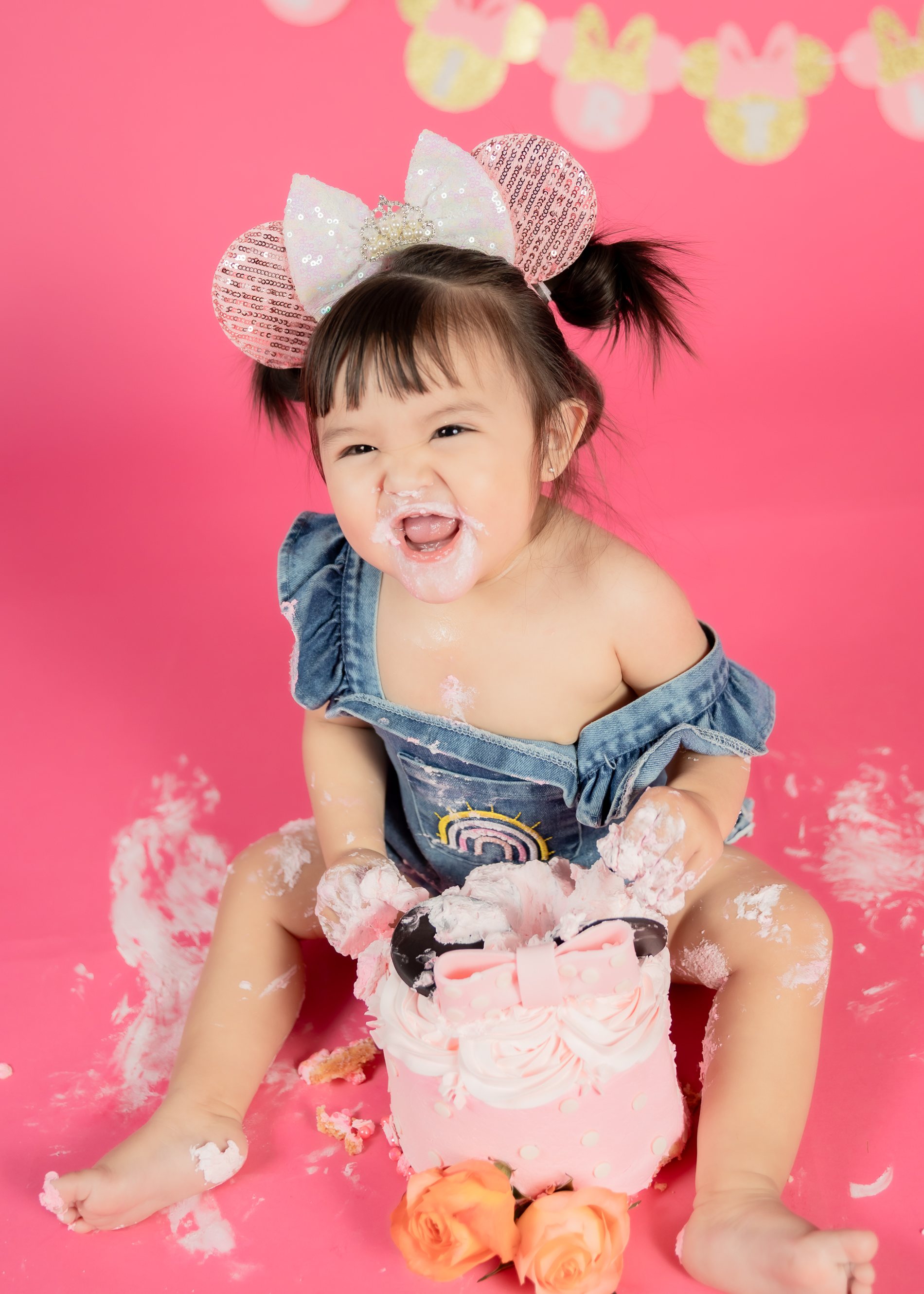 Abilene Cake Smash birthday portrait by Pak Studios in Arizona birthday portrait session