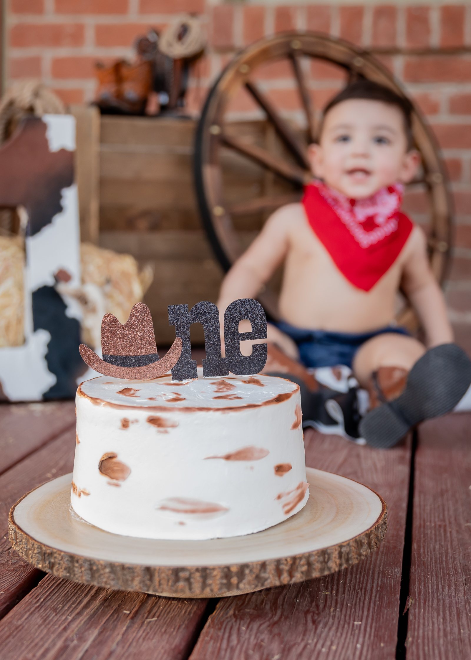 Gael Cake Smash birthday portrait by Pak Studios in Arizona birthday portrait session