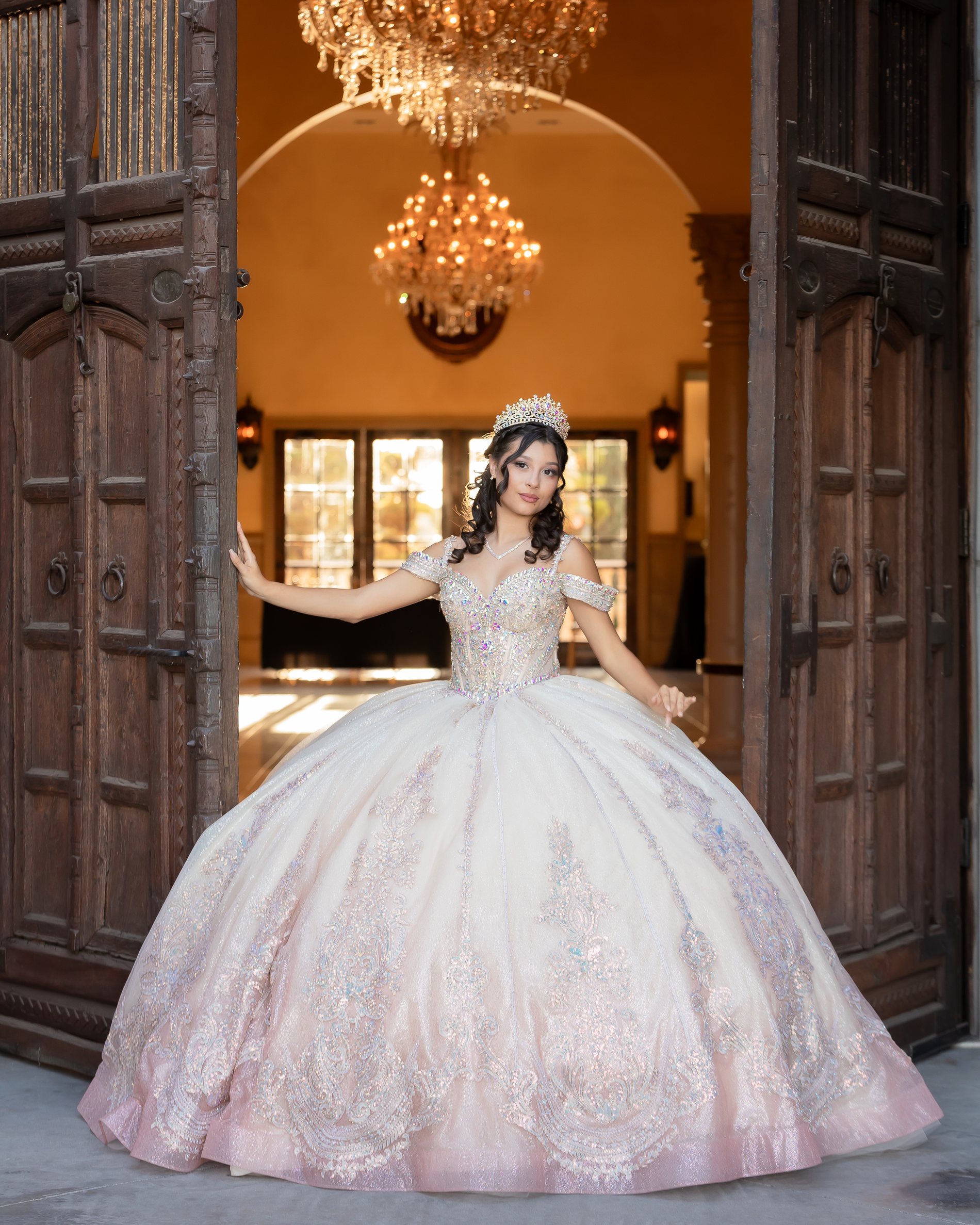 Joscelyn quinceañera portrait by Pak Studios in Arizona quinceañera portrait session